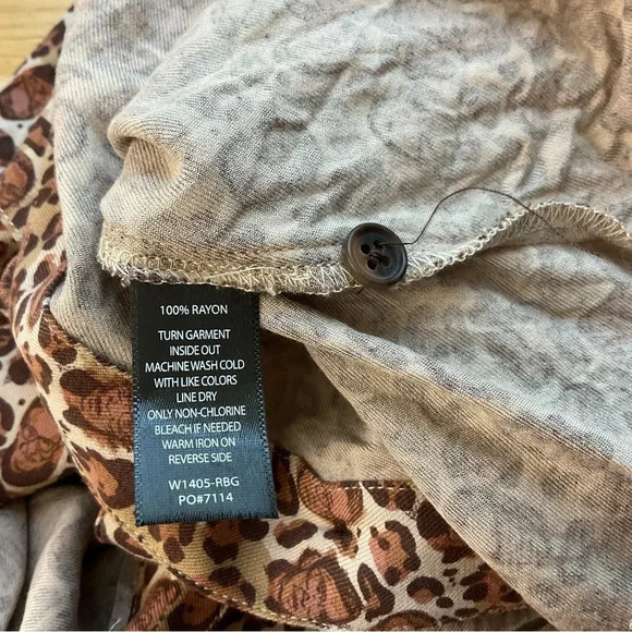 Betabrand RBG Ruth Bader Ginsburg Leopard Print Shirt Size Small - Picture 4 of 6